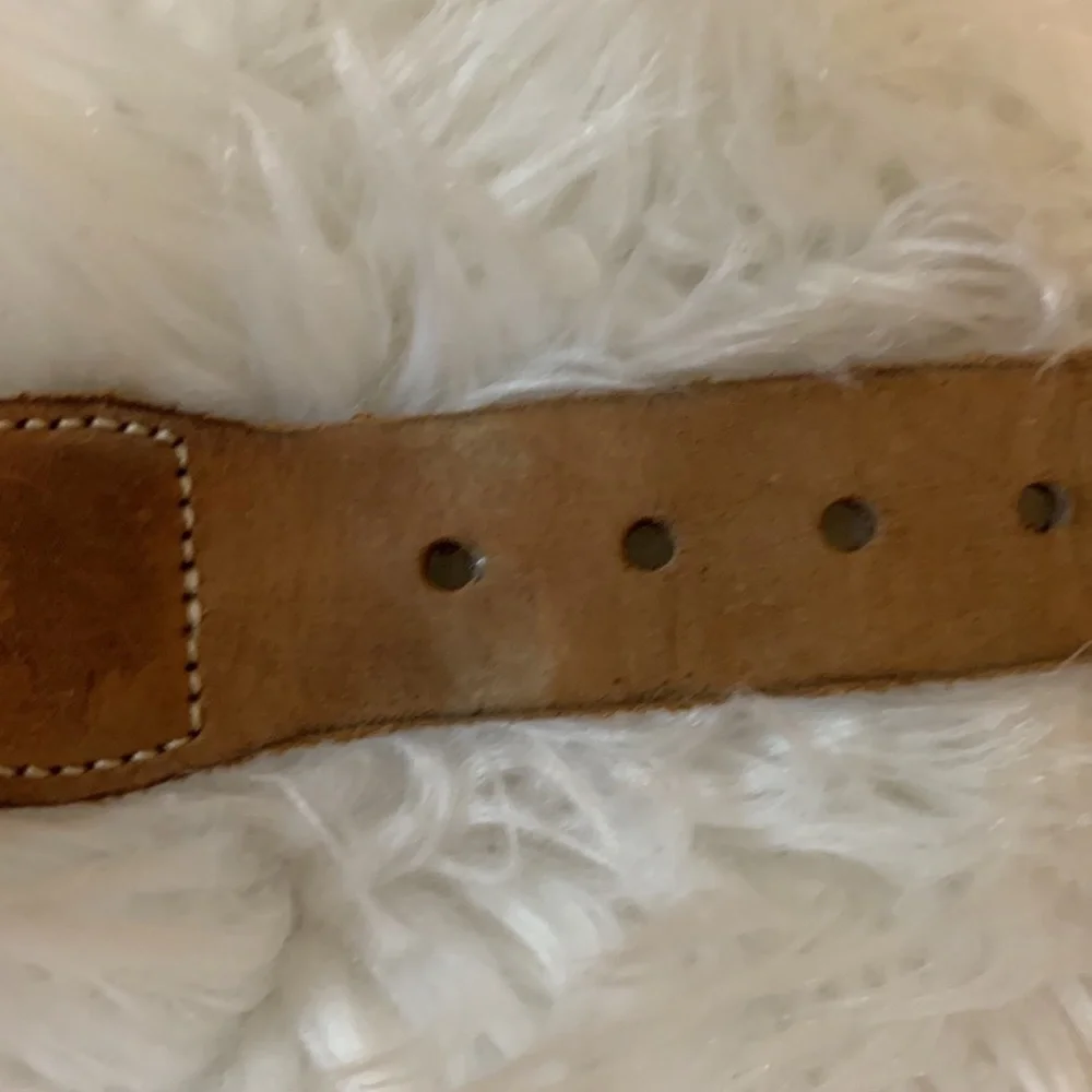 Leather Man Ltd. Belt with shells, seahorse, starfish, etc. Size 30